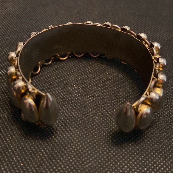 Vintage lot of 2 gold tone Cuff metal Bracelet/bangles - Picture 10 of 10